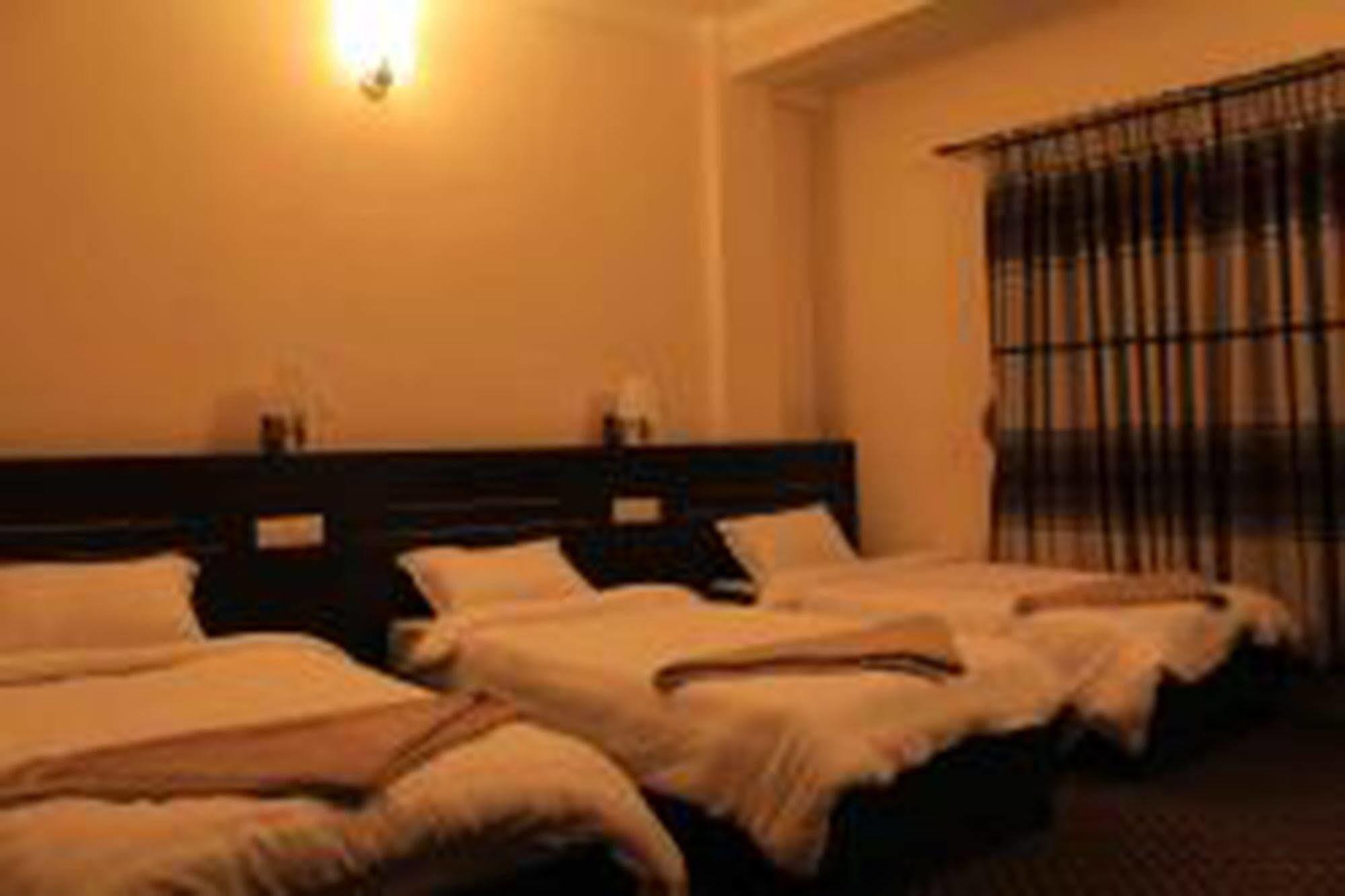 Mirage Inn Rummindei Extérieur photo
